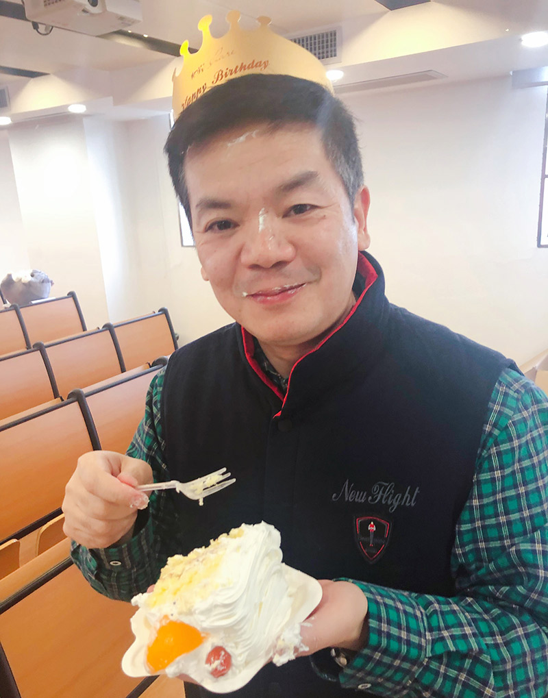 您有一份生日祝福需要查收！萬威機(jī)械員工為董事長,總經(jīng)理送上祝福