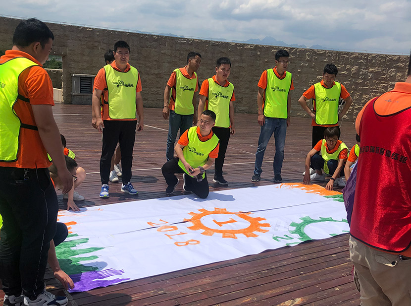 生日快樂(lè)，走一個(gè)！萬(wàn)威機(jī)械給員工壽星來(lái)一場(chǎng)驚喜生日派對(duì)